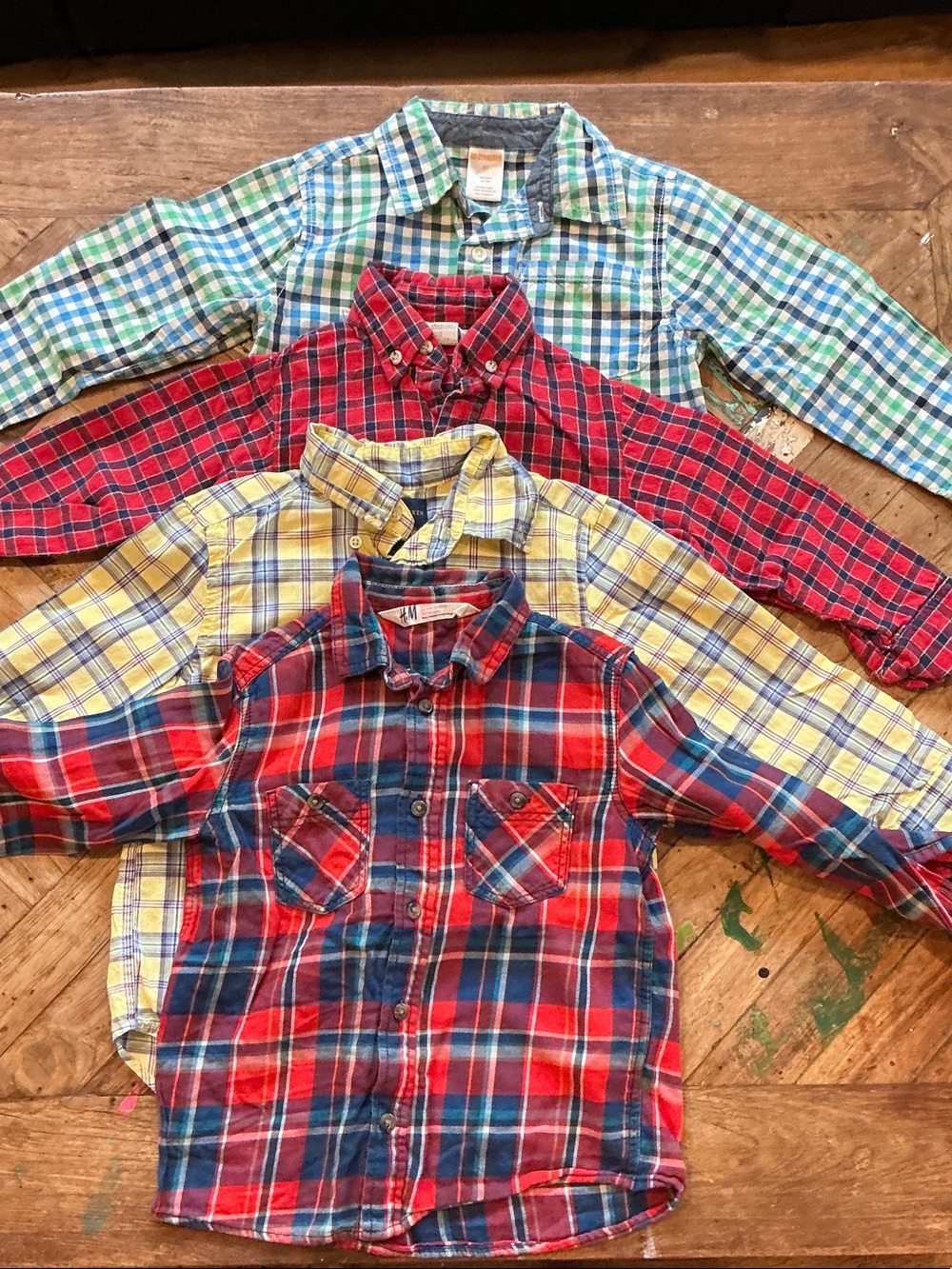 Kids plaid long sleeve shirts Bundle of 4 , Size 3T.
